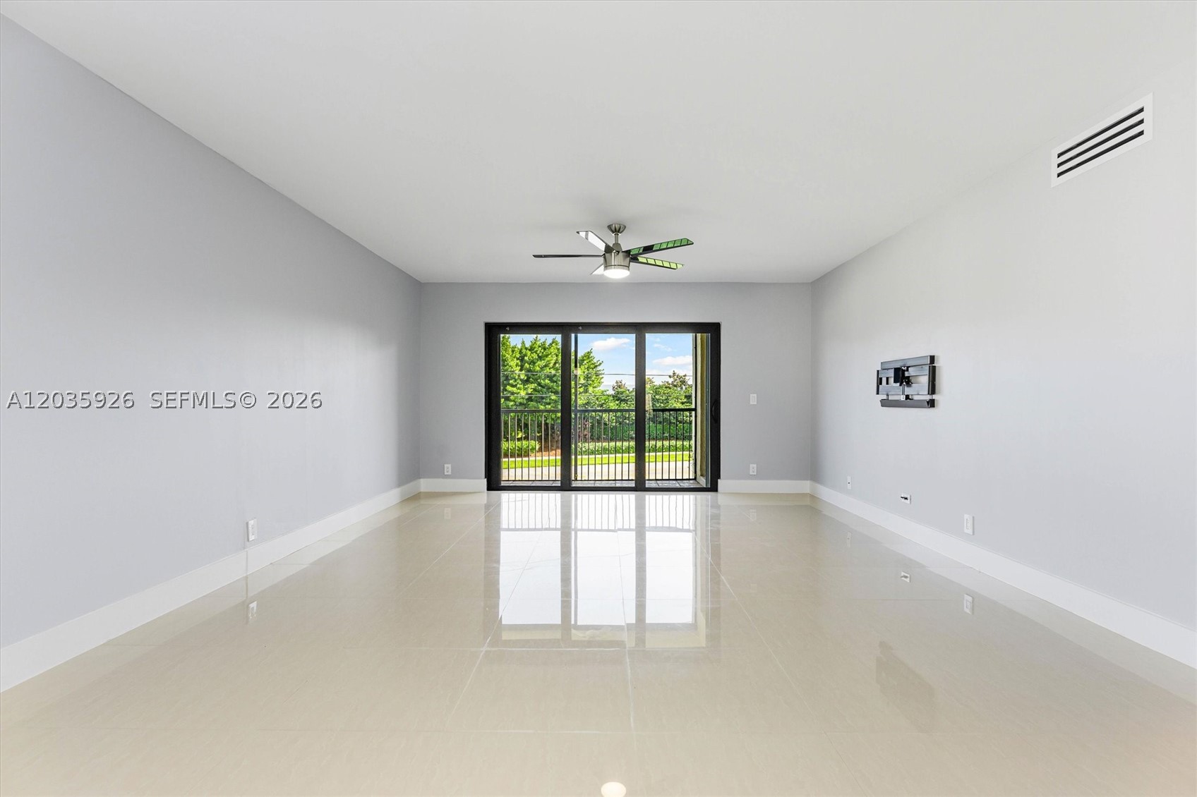 16451 Blatt Blvd #201, Weston FL 33326