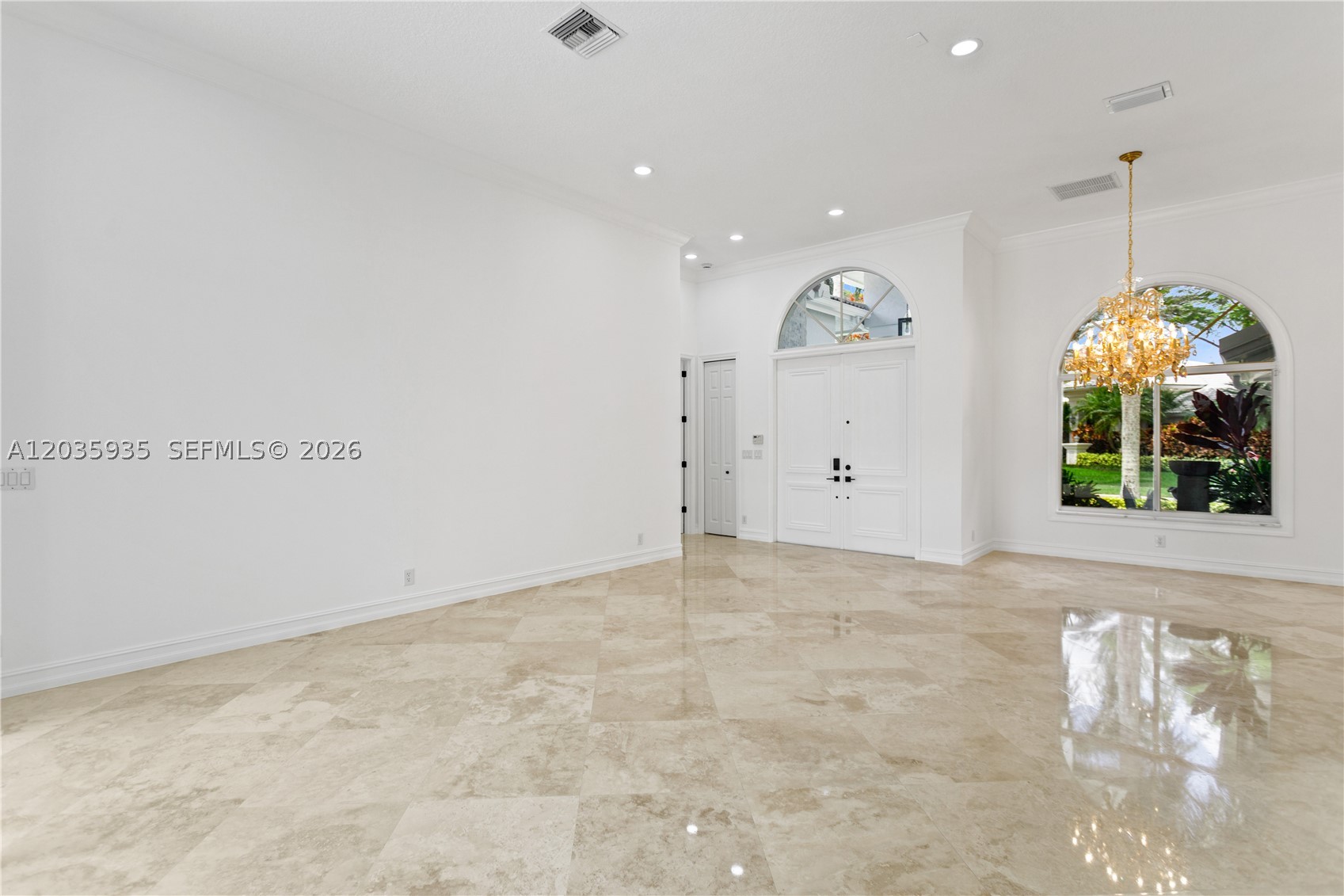 11021 Redhawk St, Plantation FL 33324