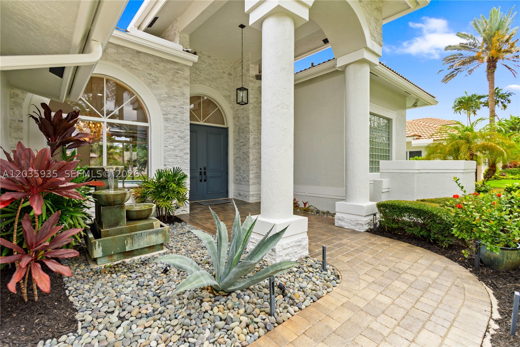 11021 Redhawk St, Plantation FL 33324