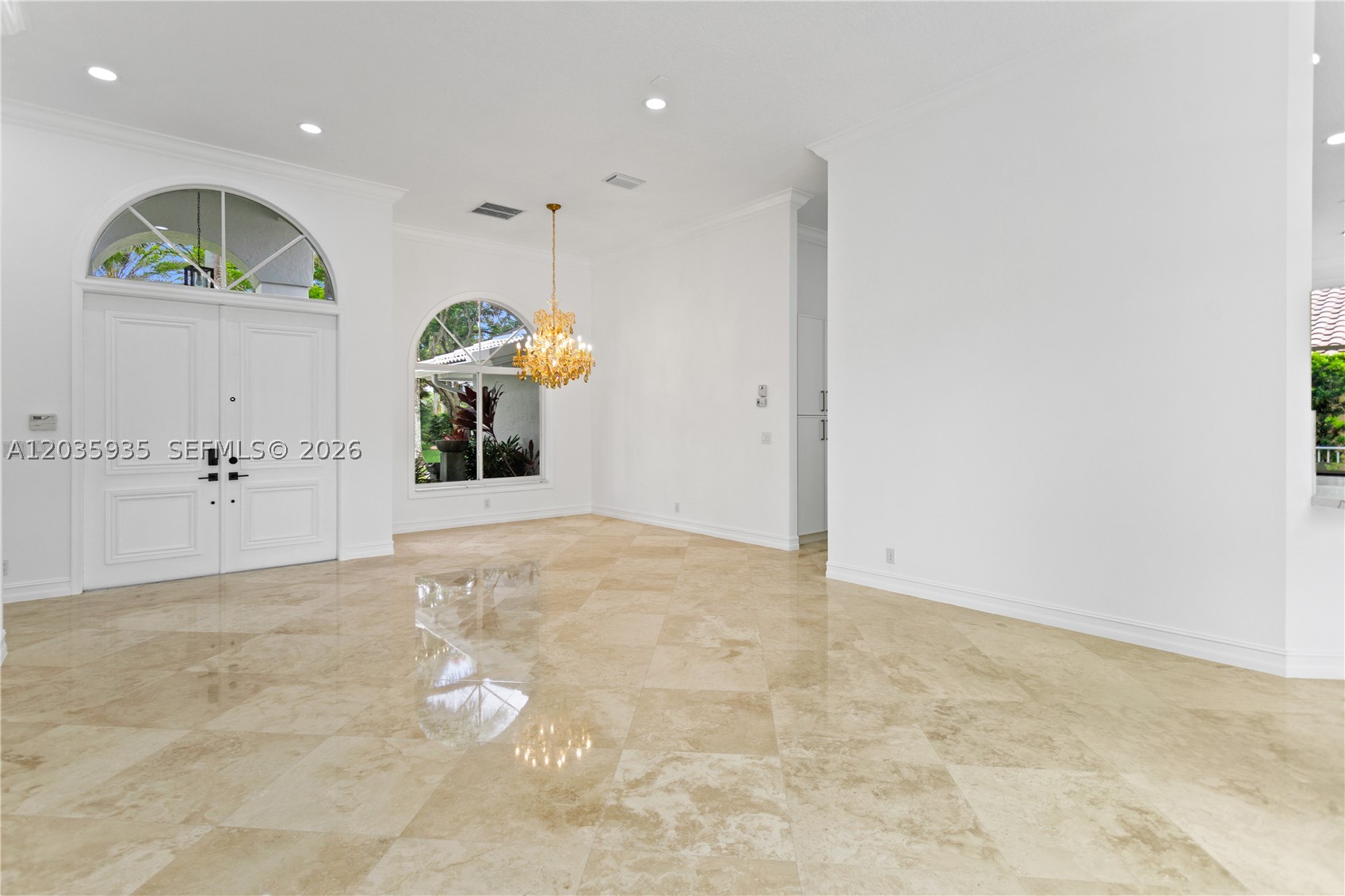 11021 Redhawk St, Plantation FL 33324