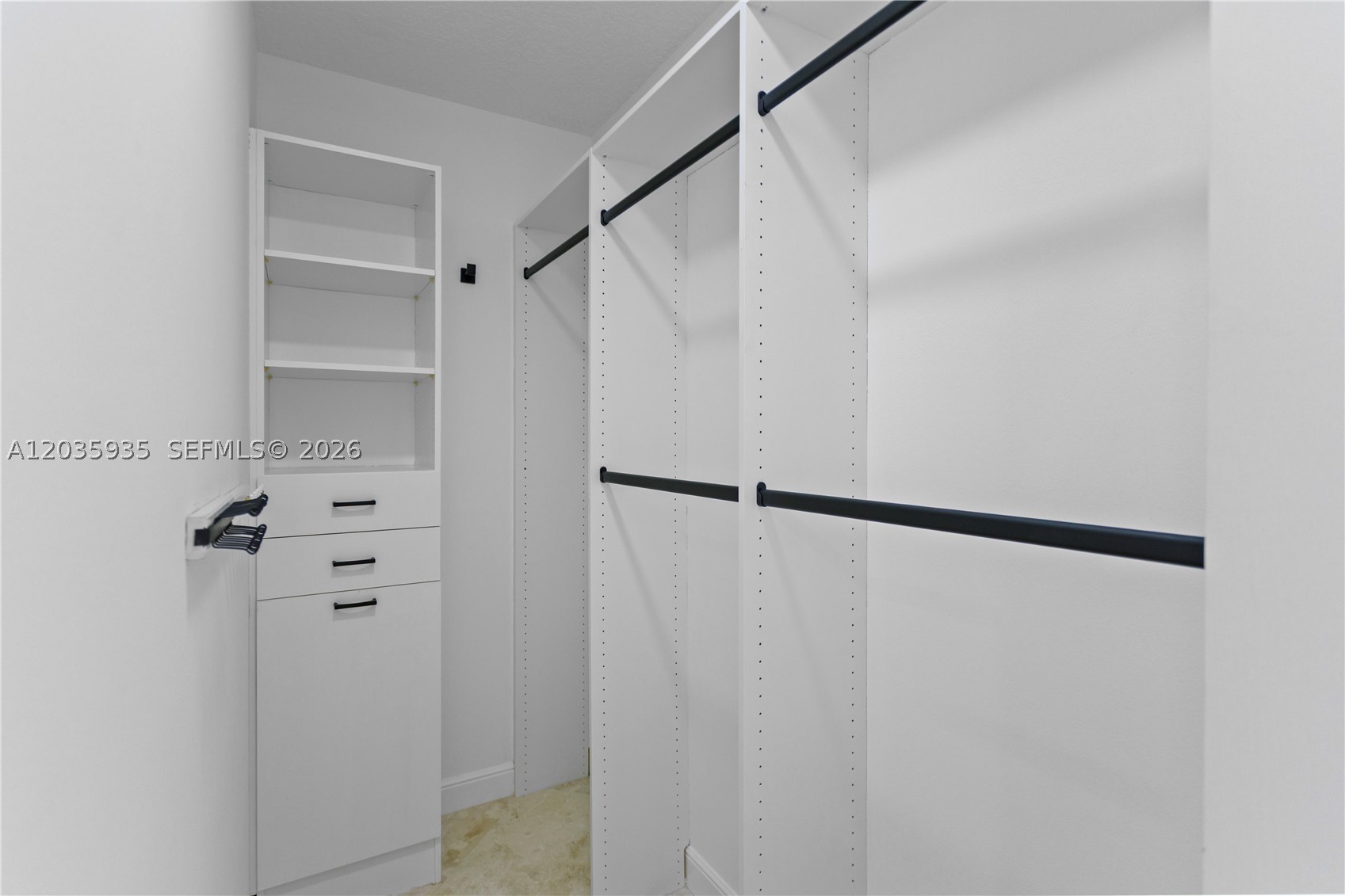 11021 Redhawk St, Plantation FL 33324