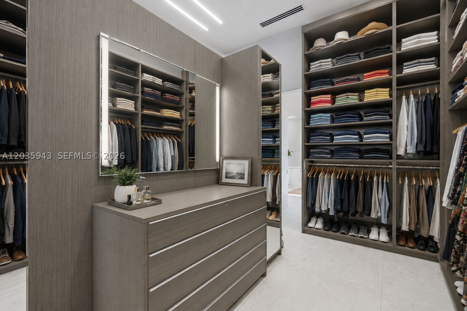 1205 Seagull Ter, Hollywood FL 33019