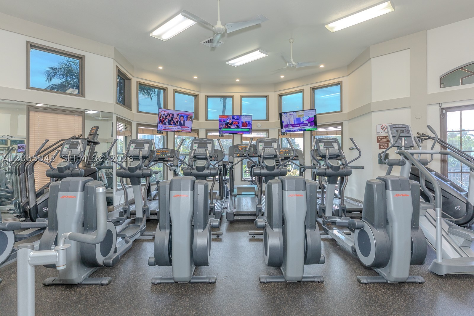 1205 Seagull Ter, Hollywood FL 33019