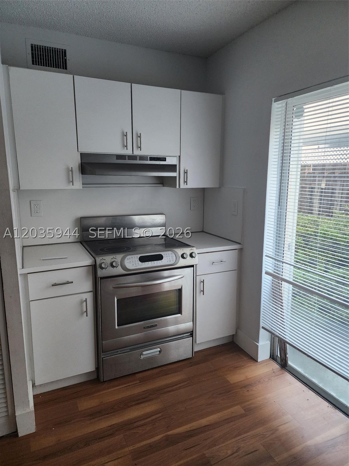 10019 W Okeechobee Rd #102, Hialeah Gardens FL 33016