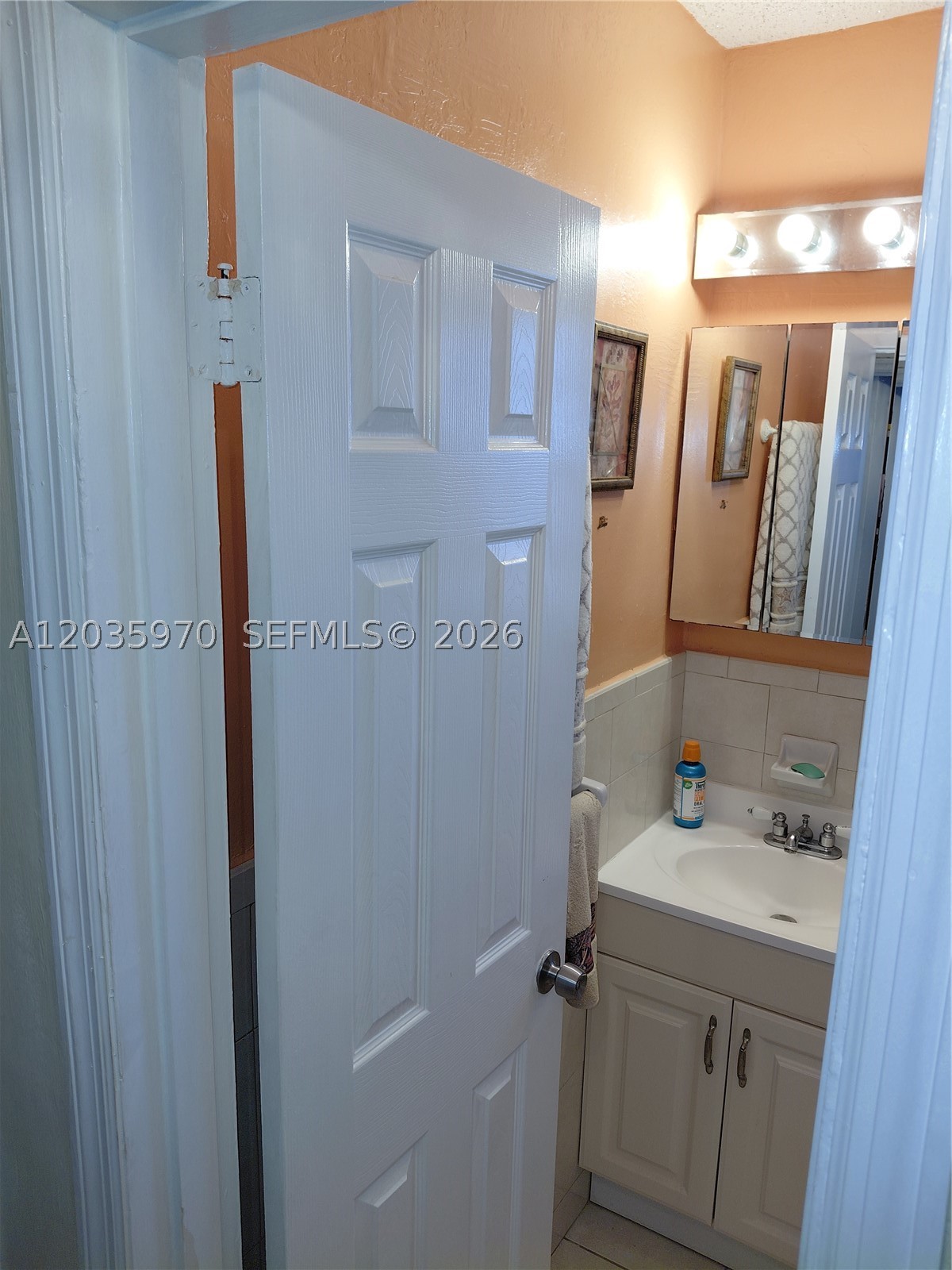 3021 NW 184th St, Miami Gardens FL 33056