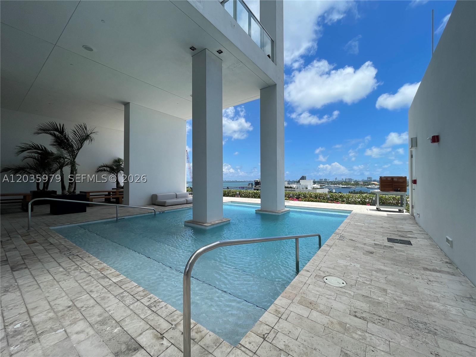 1040 Biscayne Blvd #1105, Miami FL 33132