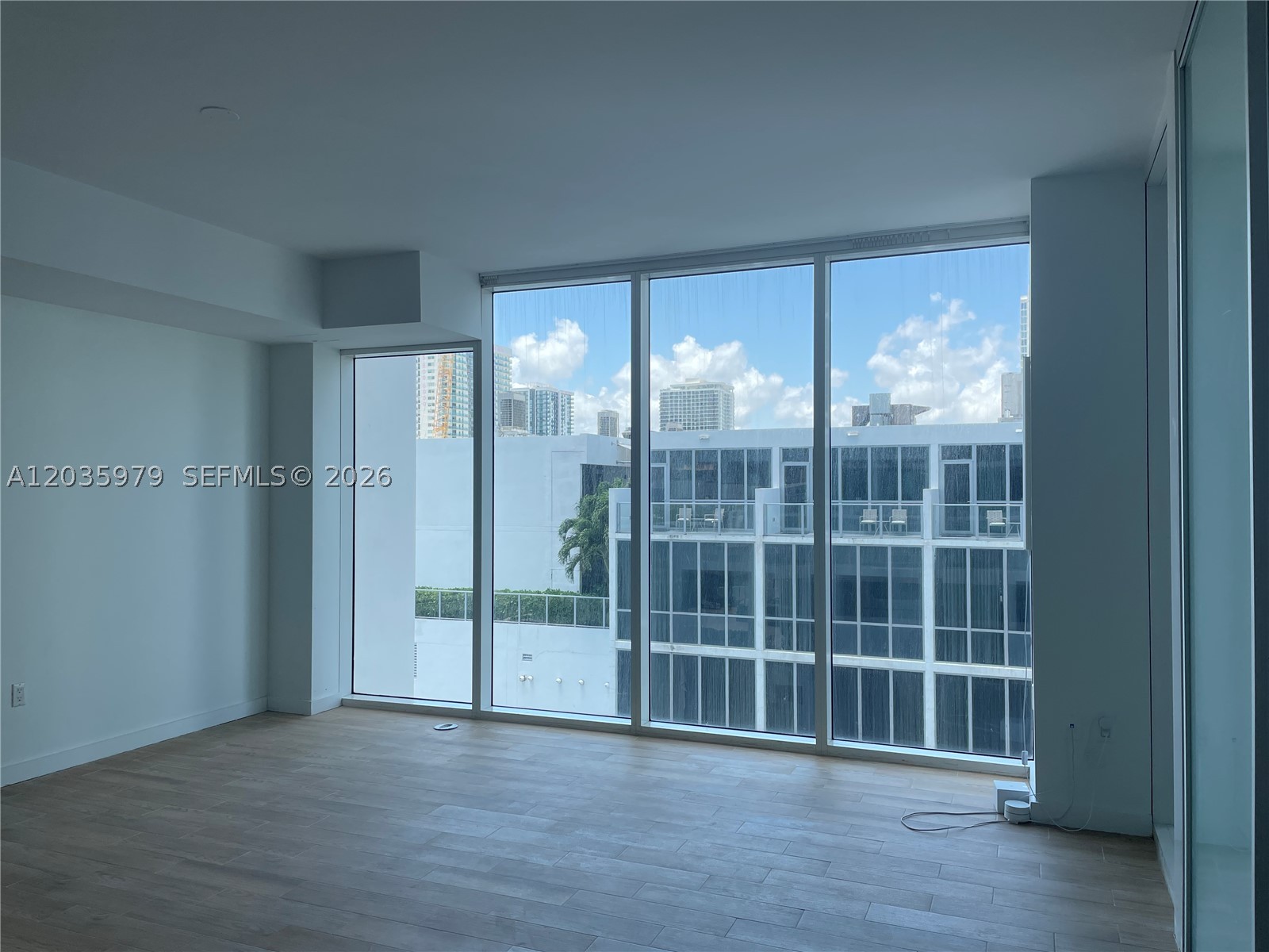 1040 Biscayne Blvd #1105, Miami FL 33132