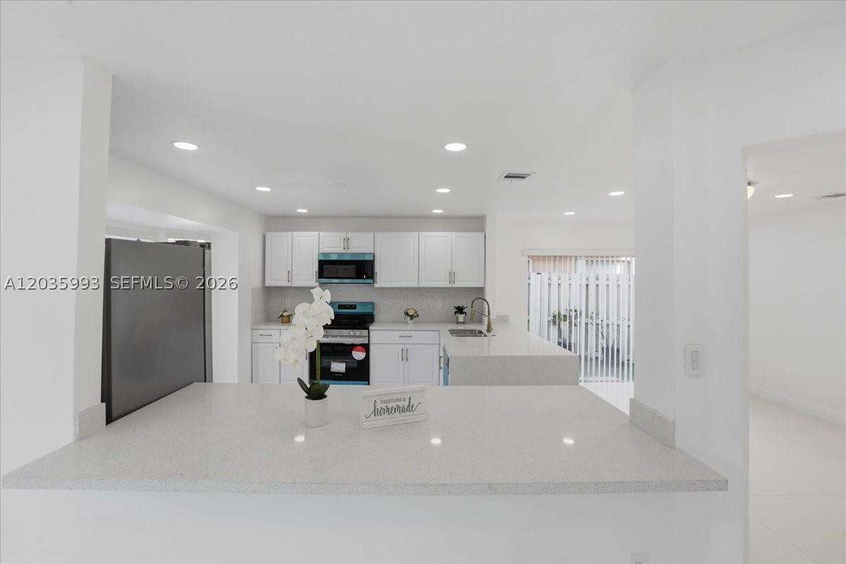 13209 NW 12th Ct, Sunrise FL 33323