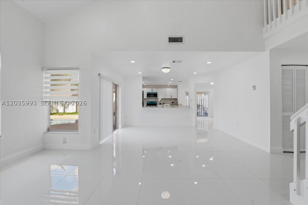 13209 NW 12th Ct, Sunrise FL 33323