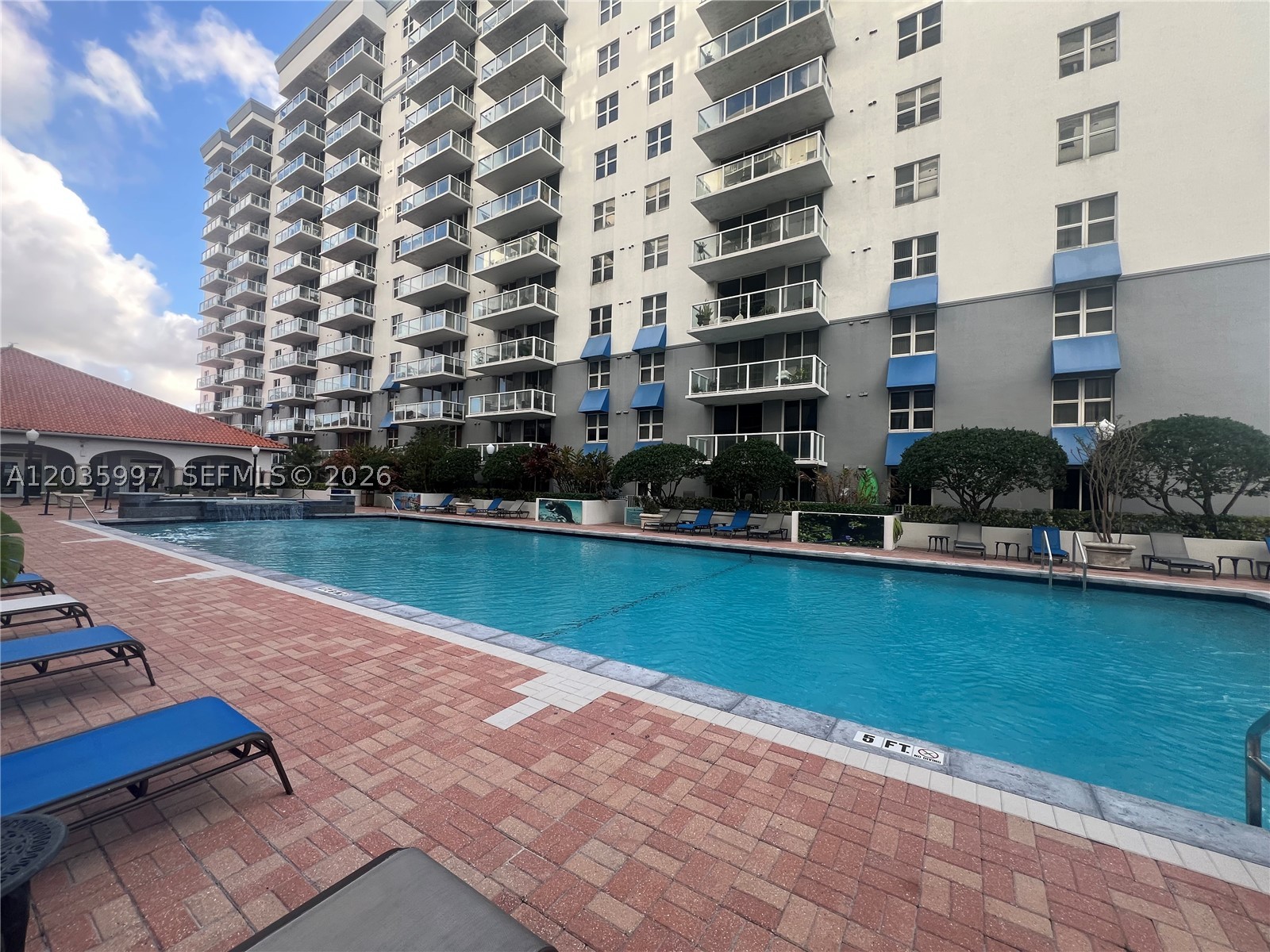 5085 NW 7th St #711, Miami FL 33126