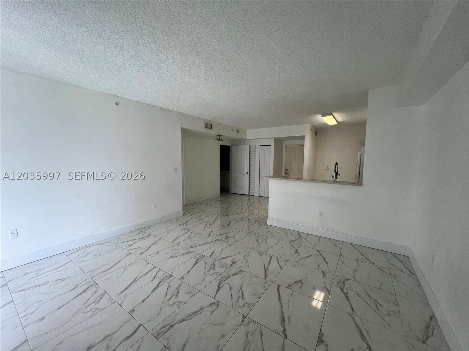 5085 NW 7th St #711, Miami FL 33126