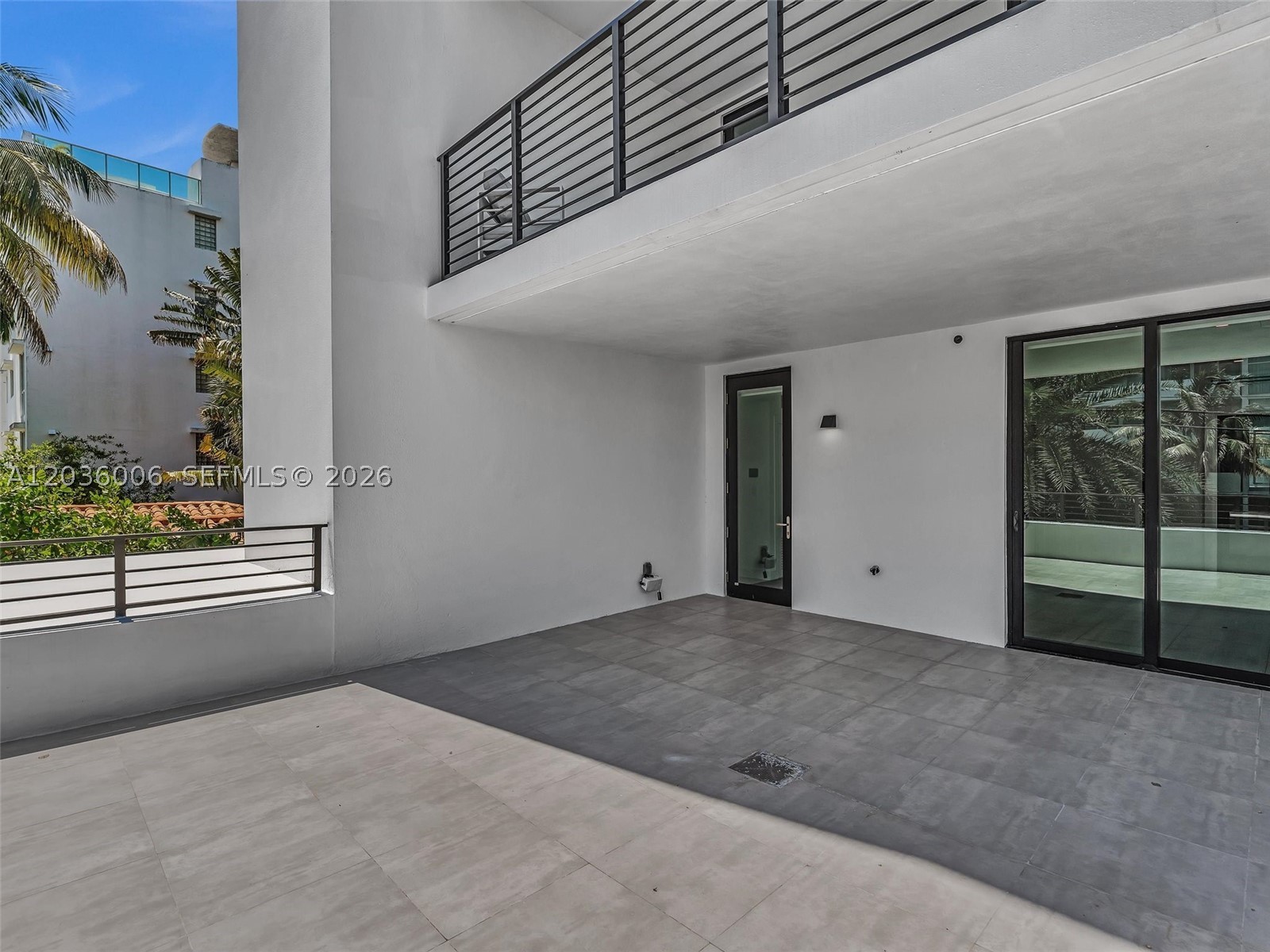 1930 Bay Dr #PH1, Miami Beach FL 33141