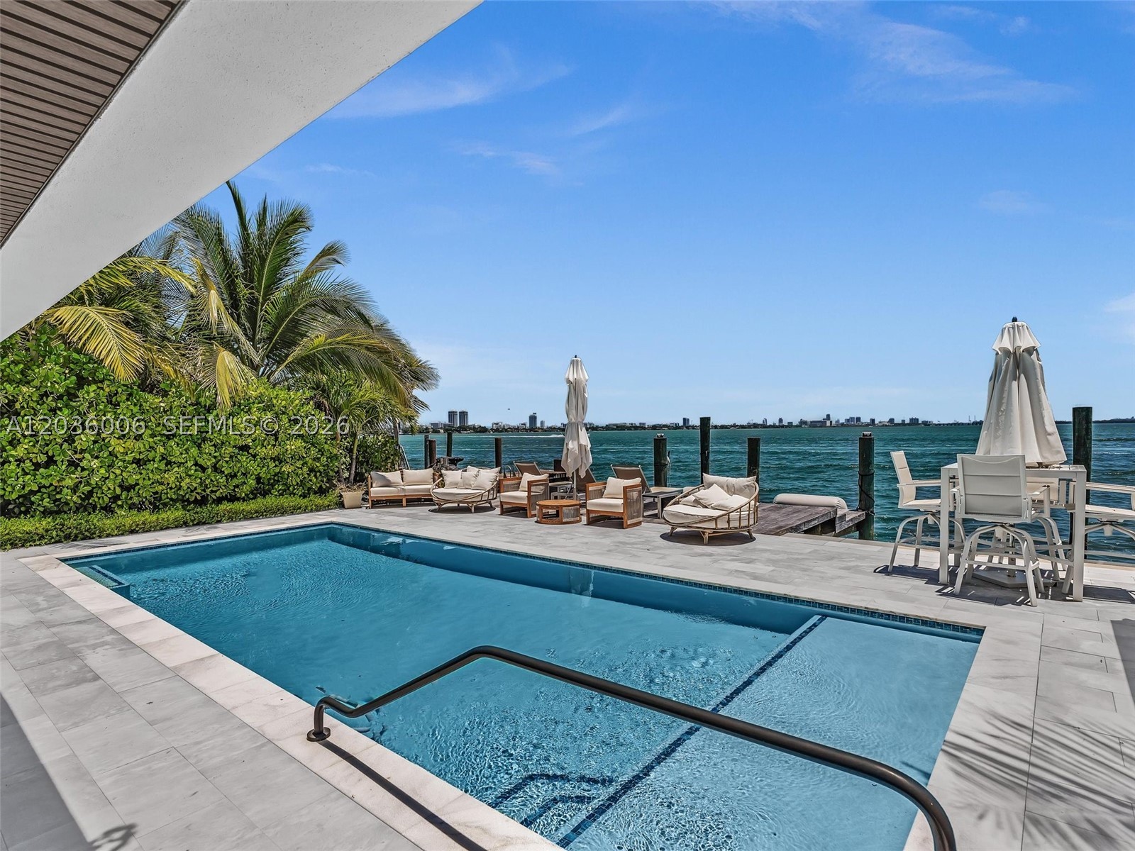 1930 Bay Dr #PH1, Miami Beach FL 33141