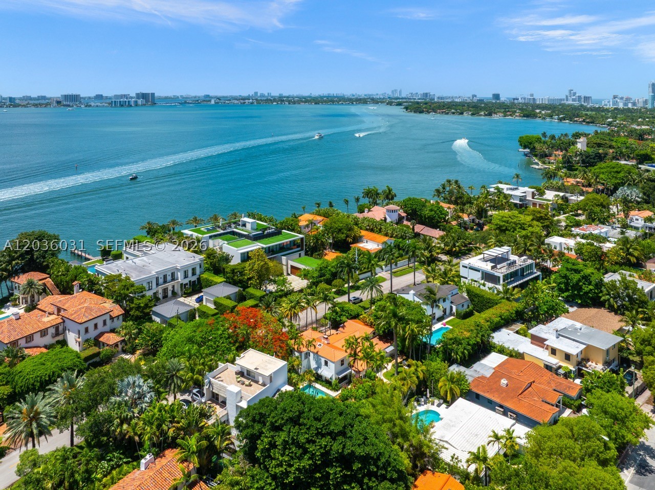 4727 N Bay Rd, Miami Beach FL 33140