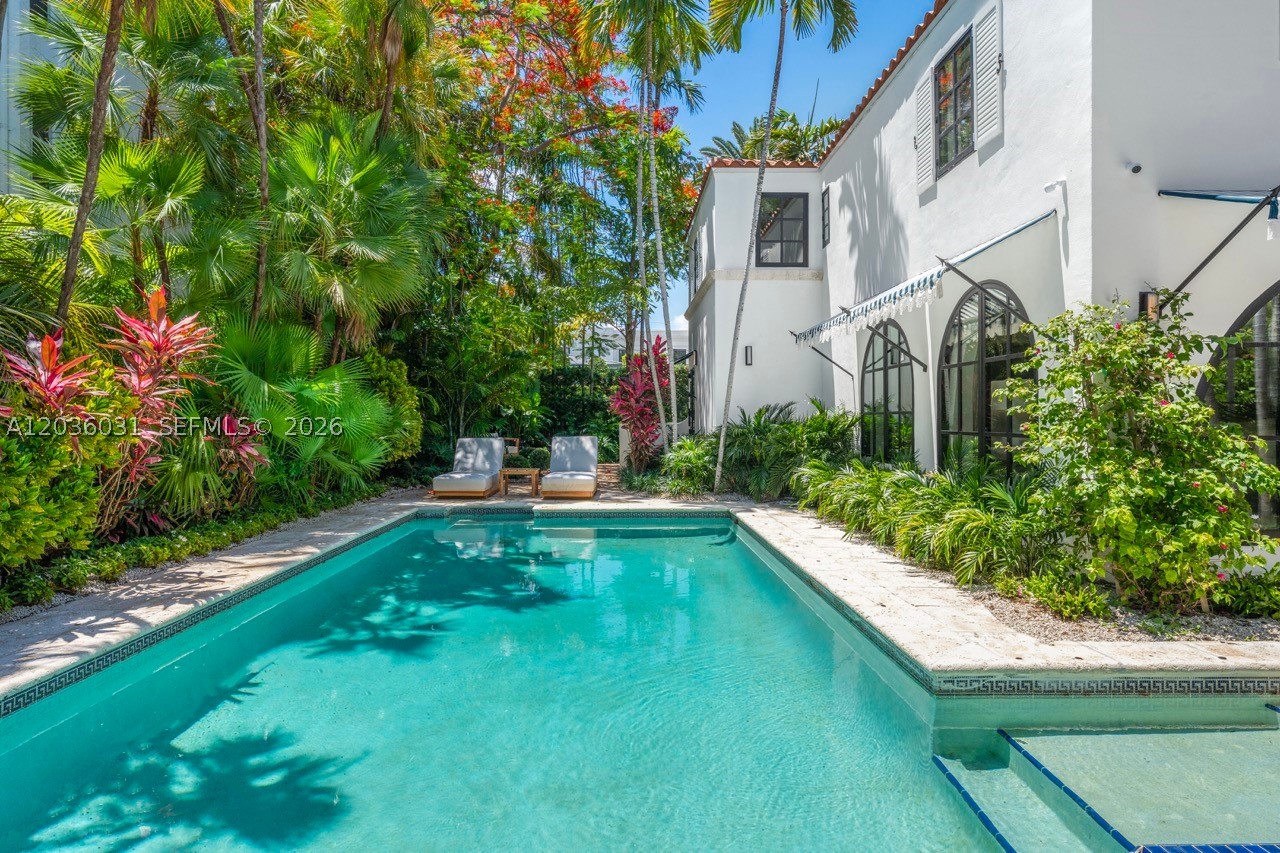 4727 N Bay Rd, Miami Beach FL 33140
