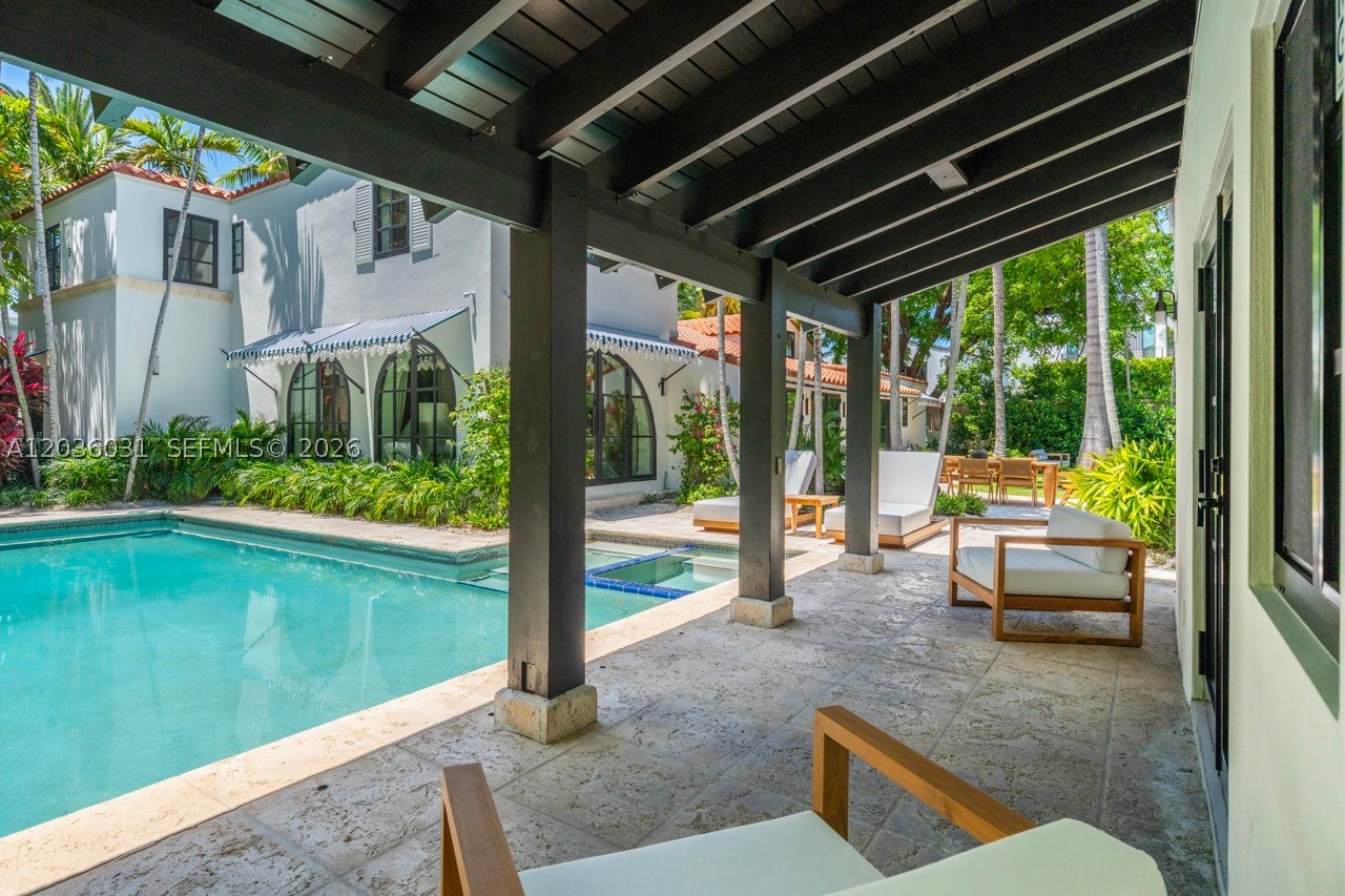4727 N Bay Rd, Miami Beach FL 33140