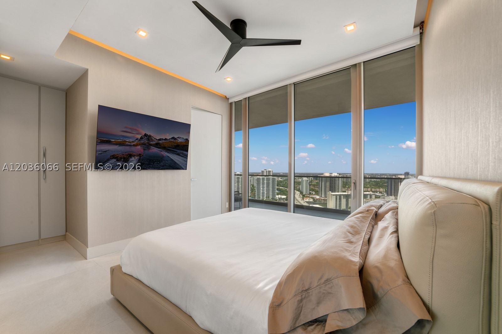 18975 Collins Ave #3000, Sunny Isles Beach FL 33160