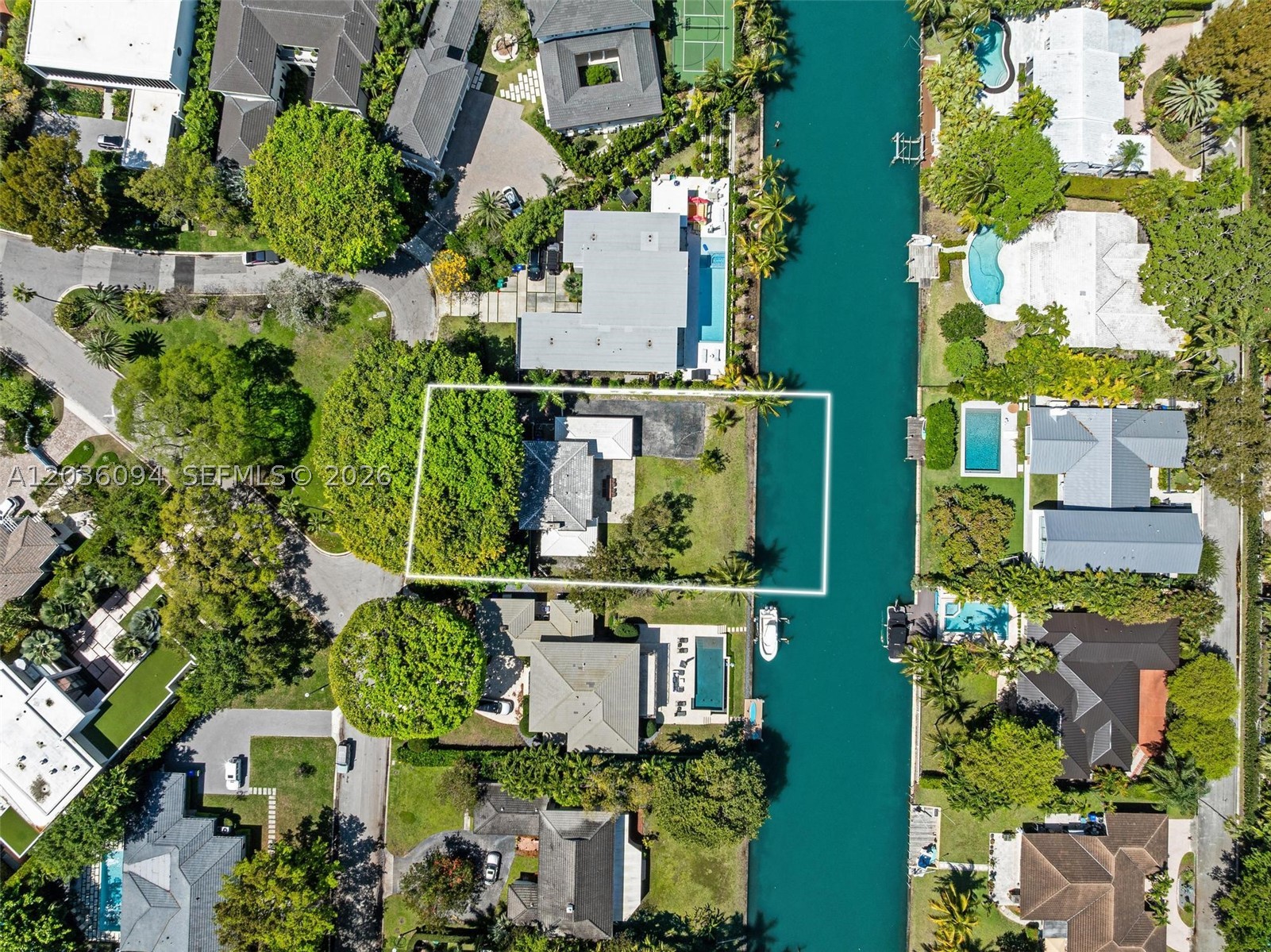 655 Buttonwood Ln, Miami FL 33137