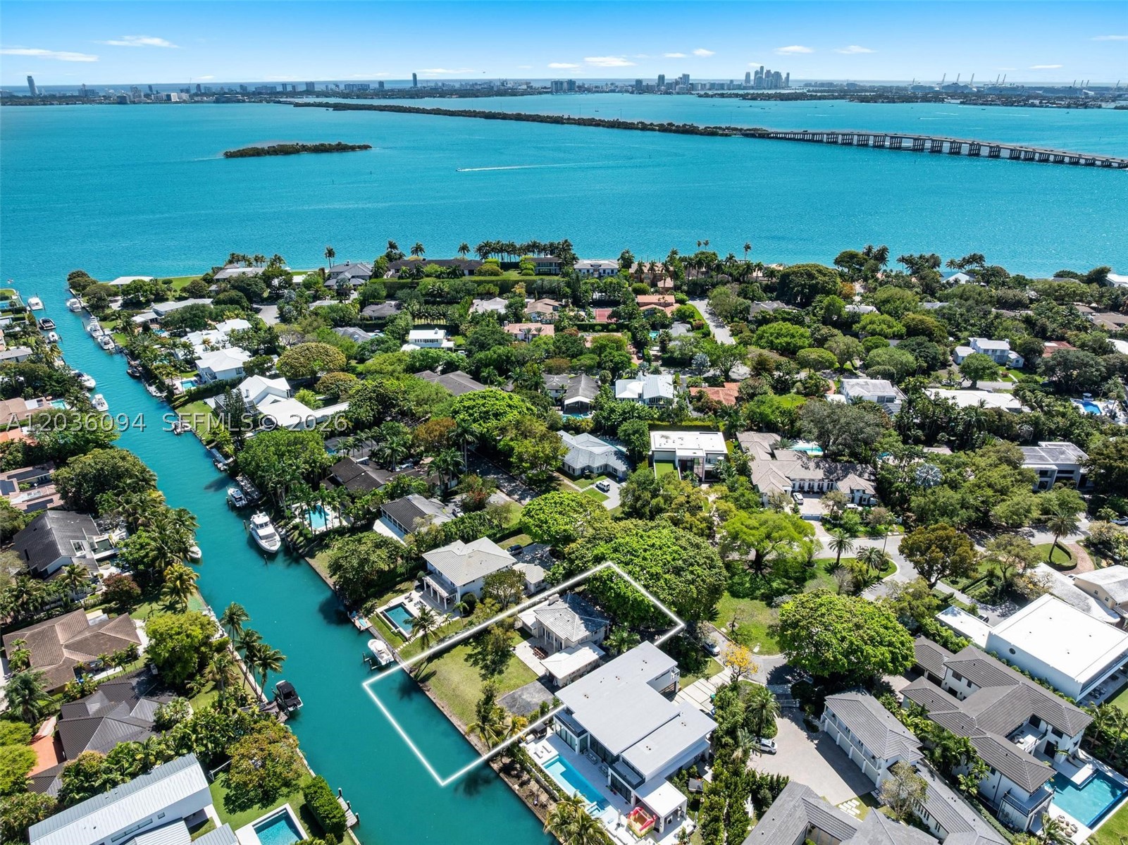 655 Buttonwood Ln, Miami FL 33137