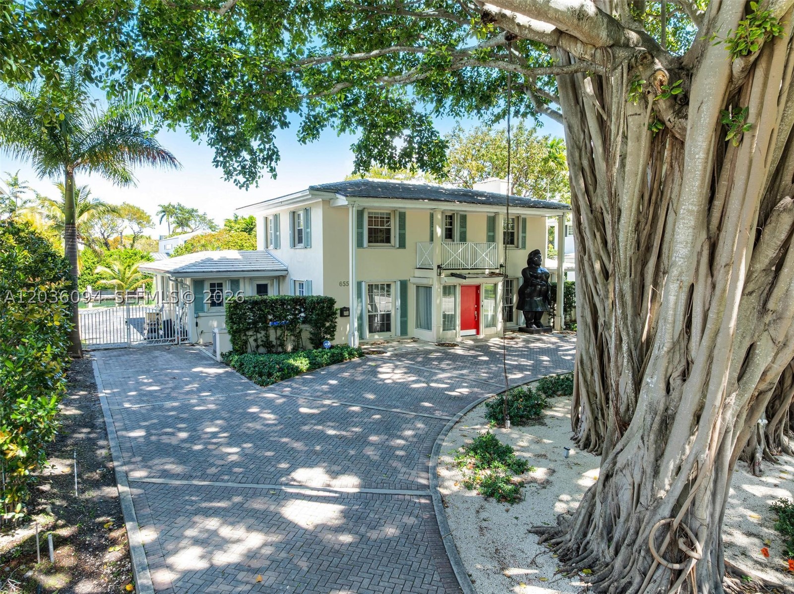 655 Buttonwood Ln, Miami FL 33137