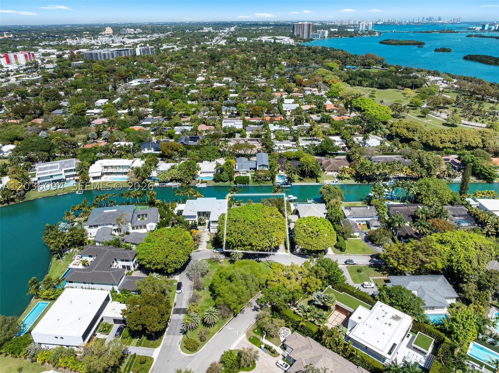 655 Buttonwood Ln, Miami FL 33137