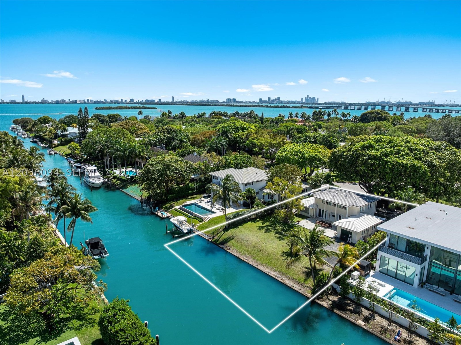 655 Buttonwood Ln, Miami FL 33137
