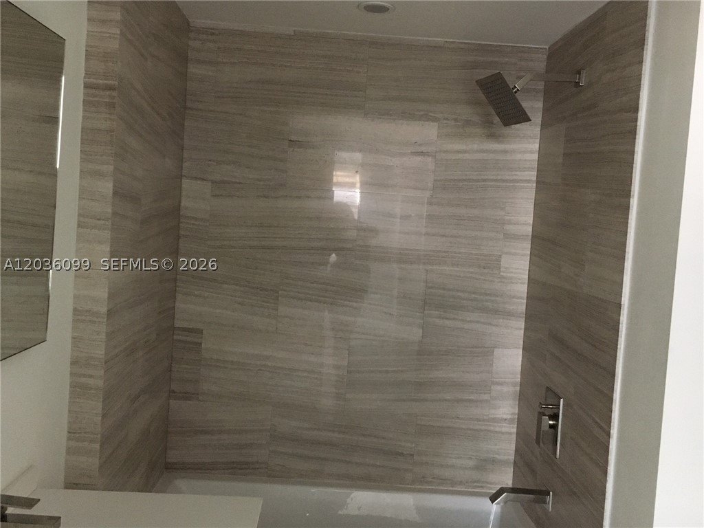 1300 Brickell Bay Dr #710, Miami FL 33131