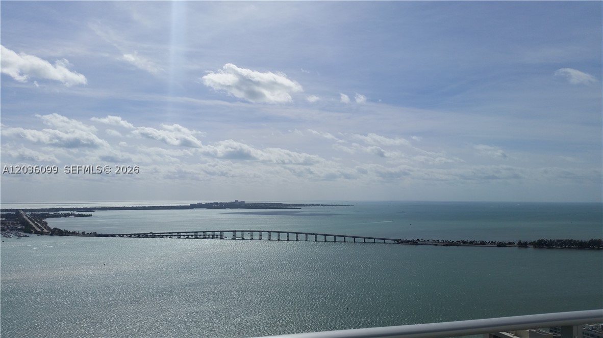 1300 Brickell Bay Dr #710, Miami FL 33131