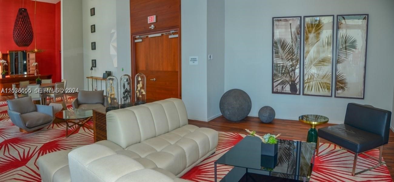 1300 Brickell Bay Dr #710, Miami FL 33131