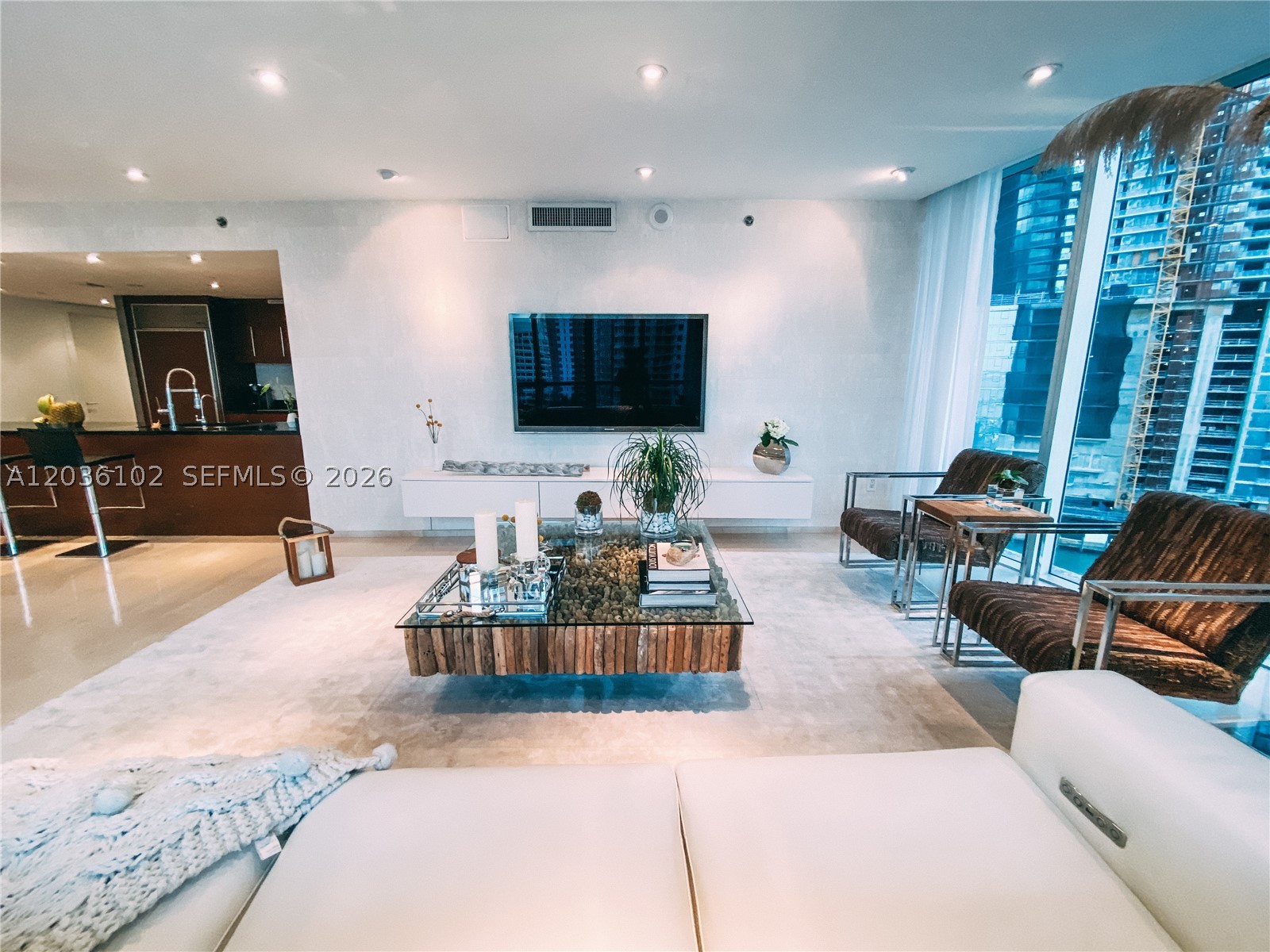 465 Brickell Ave #1101, Miami FL 33131