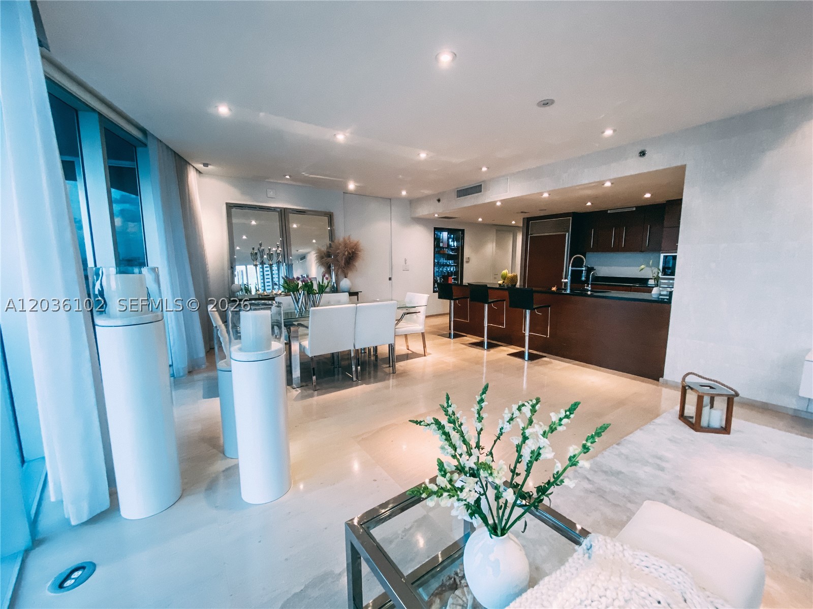 465 Brickell Ave #1101, Miami FL 33131