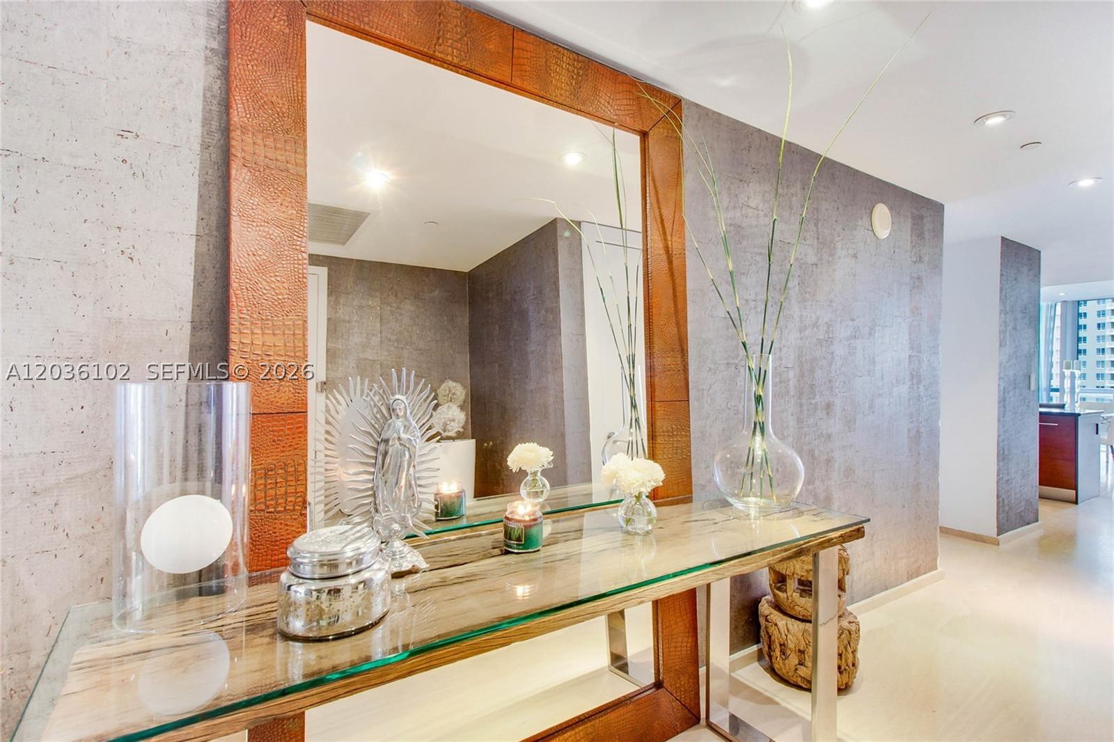 465 Brickell Ave #1101, Miami FL 33131