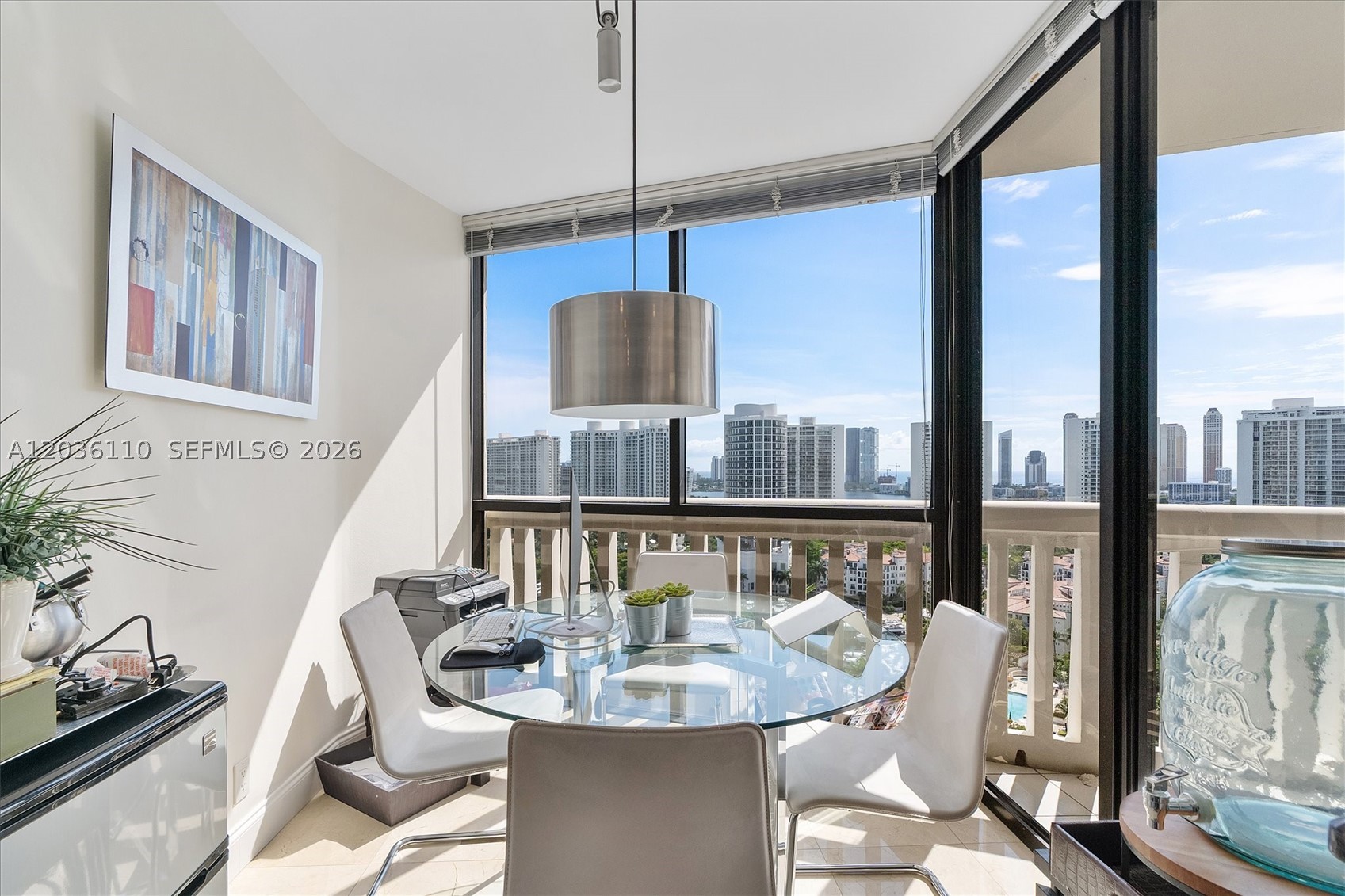 1000 W Island Blvd #2307, Aventura FL 33160