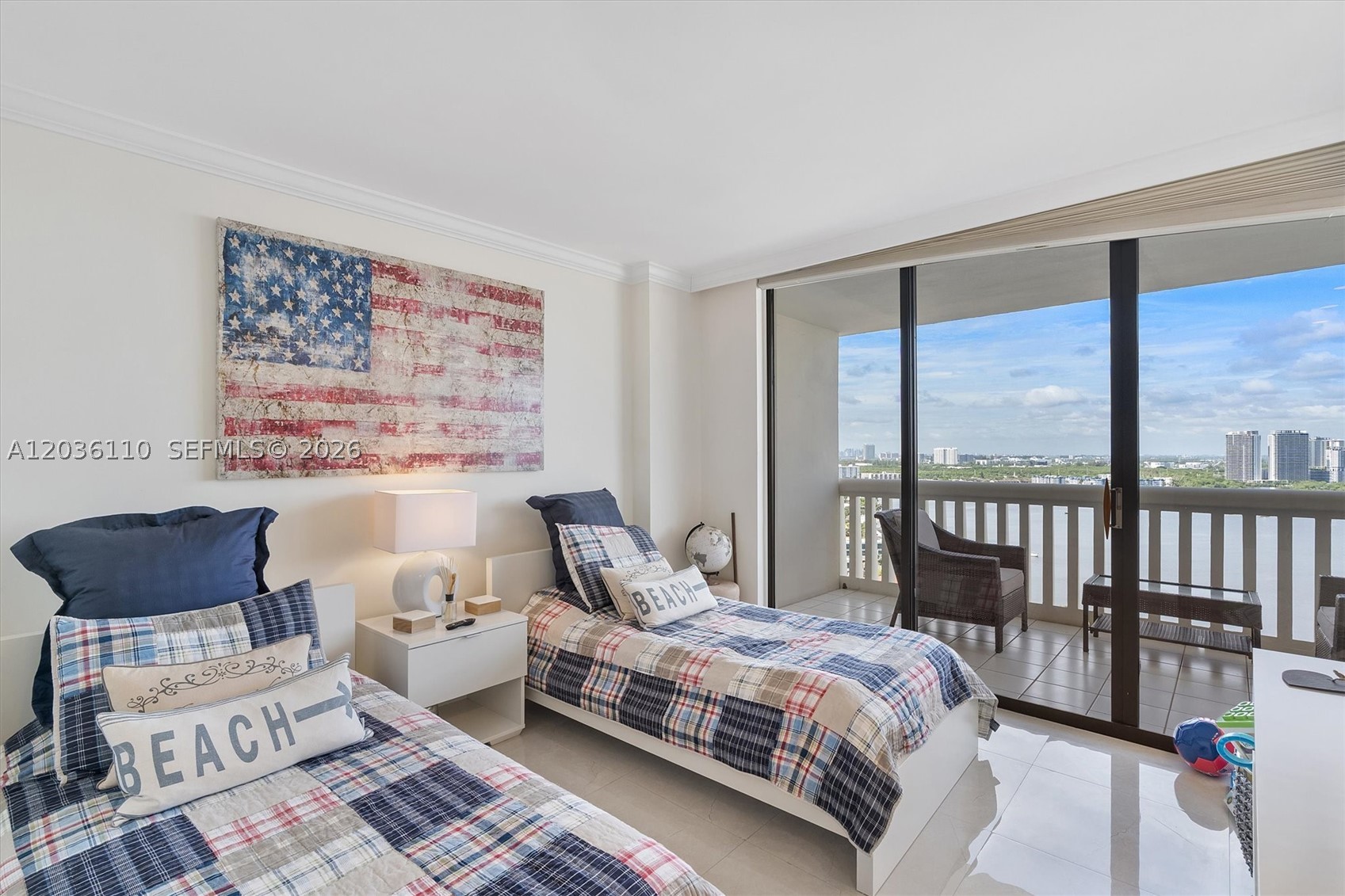 1000 W Island Blvd #2307, Aventura FL 33160