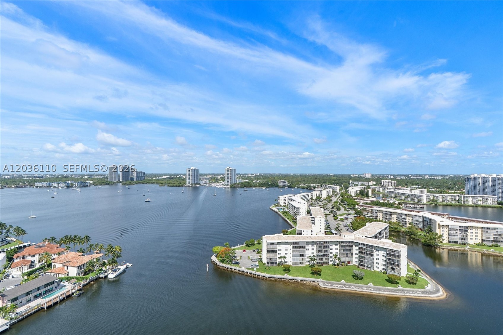 1000 W Island Blvd #2307, Aventura FL 33160