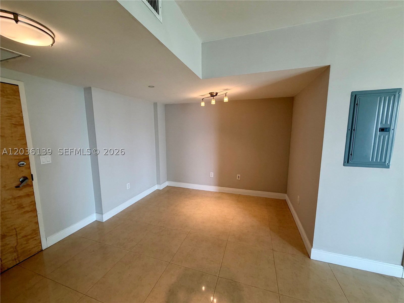 350 S Miami Ave #3507, Miami FL 33130