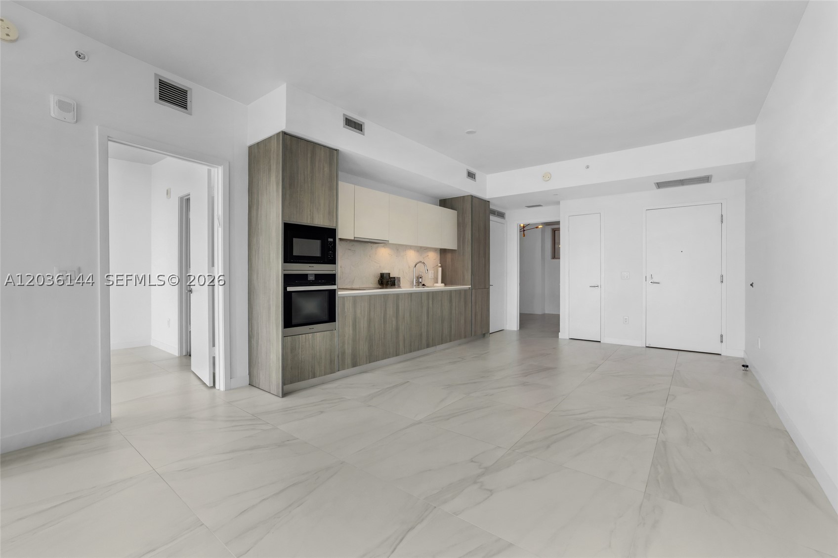 2900 NE 7th Ave #1806, Miami FL 33137