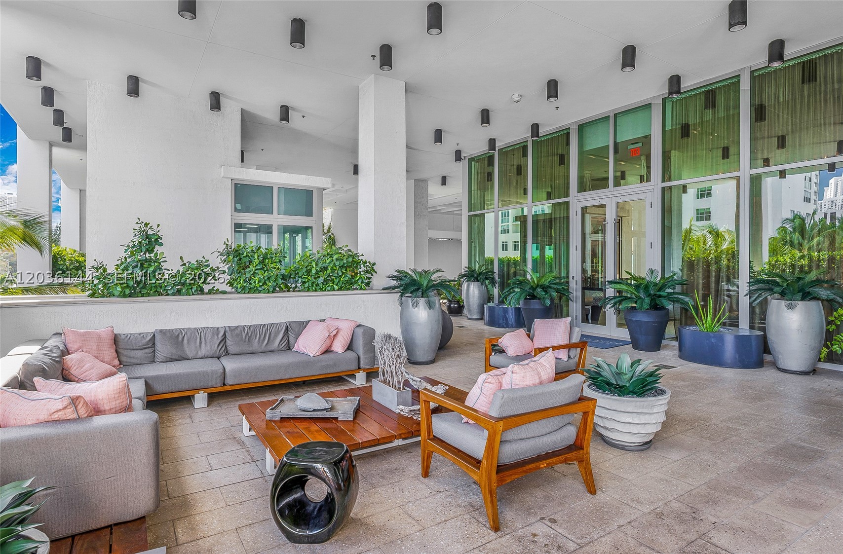 2900 NE 7th Ave #1806, Miami FL 33137