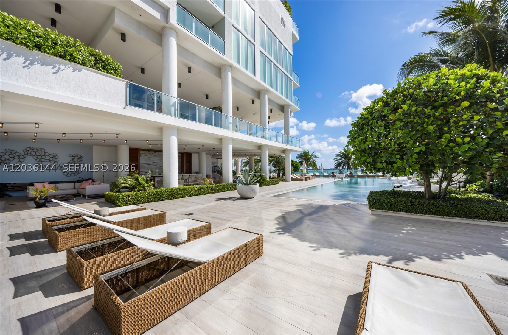 2900 NE 7th Ave #1806, Miami FL 33137