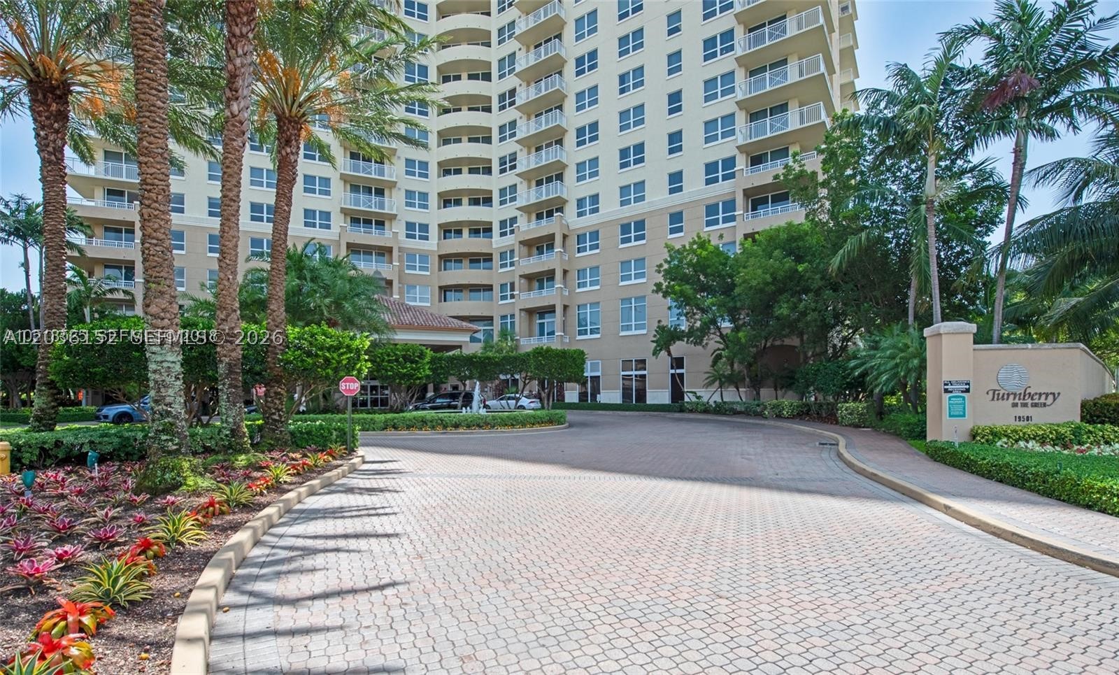 19501 W Country Club Dr #2513, Aventura FL 33180