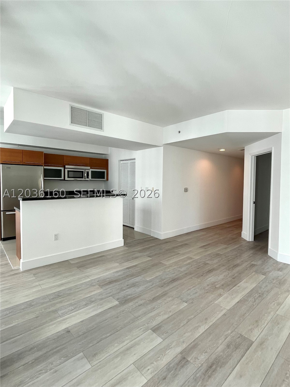 253 NE 2nd St #2108, Miami FL 33132