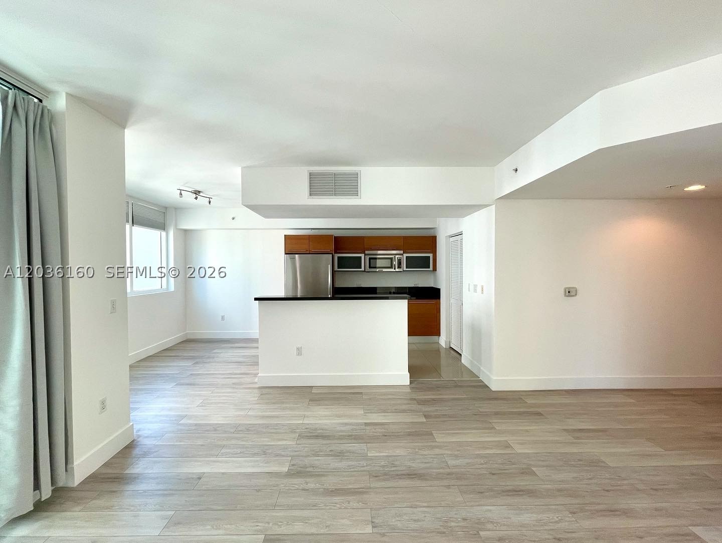 253 NE 2nd St #2108, Miami FL 33132