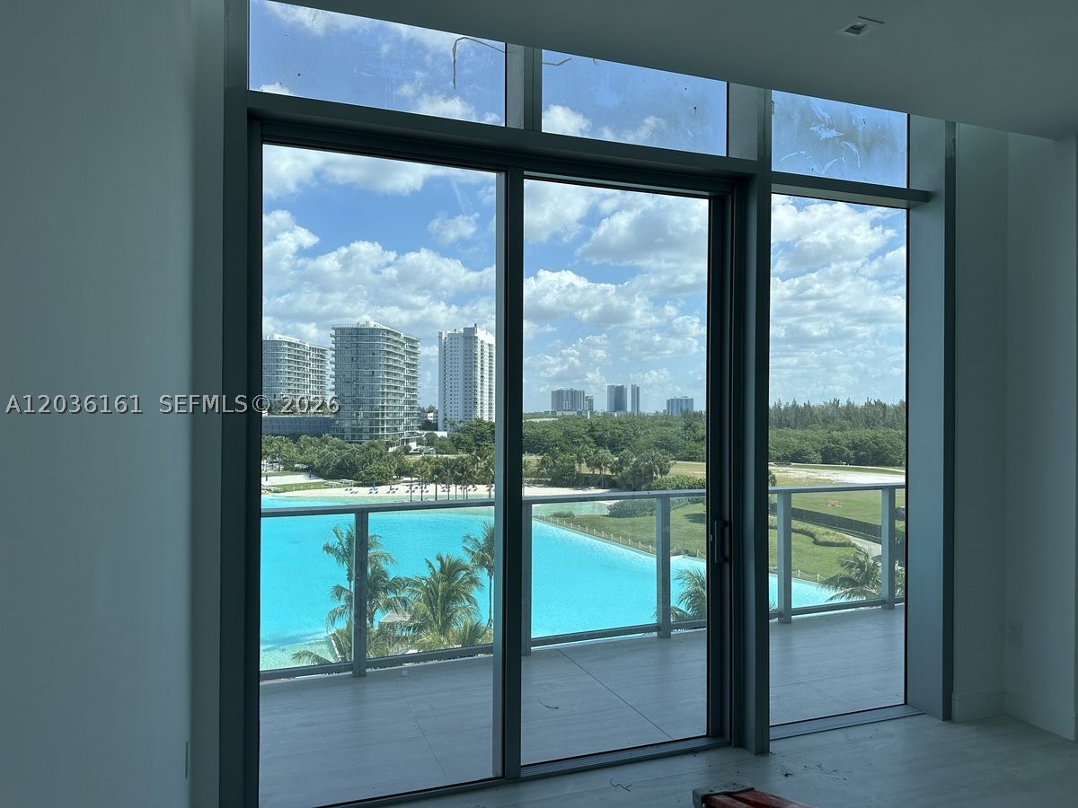 2411 Laguna Circle #509, Miami Gardens FL 33181