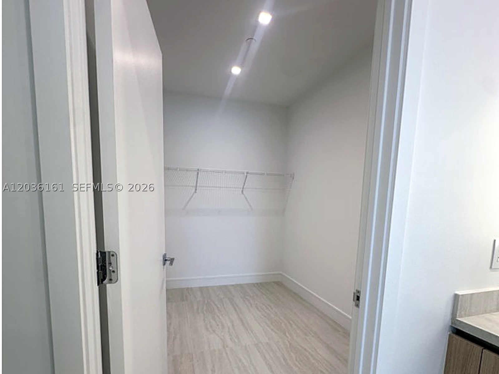 2411 Laguna Circle #509, Miami Gardens FL 33181