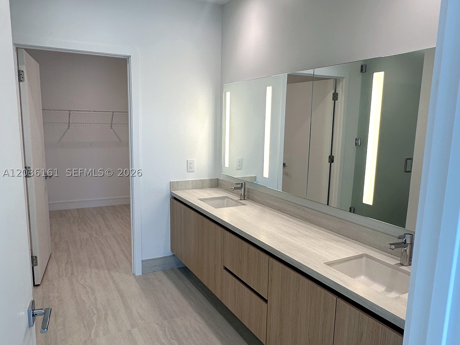 2411 Laguna Circle #509, Miami Gardens FL 33181