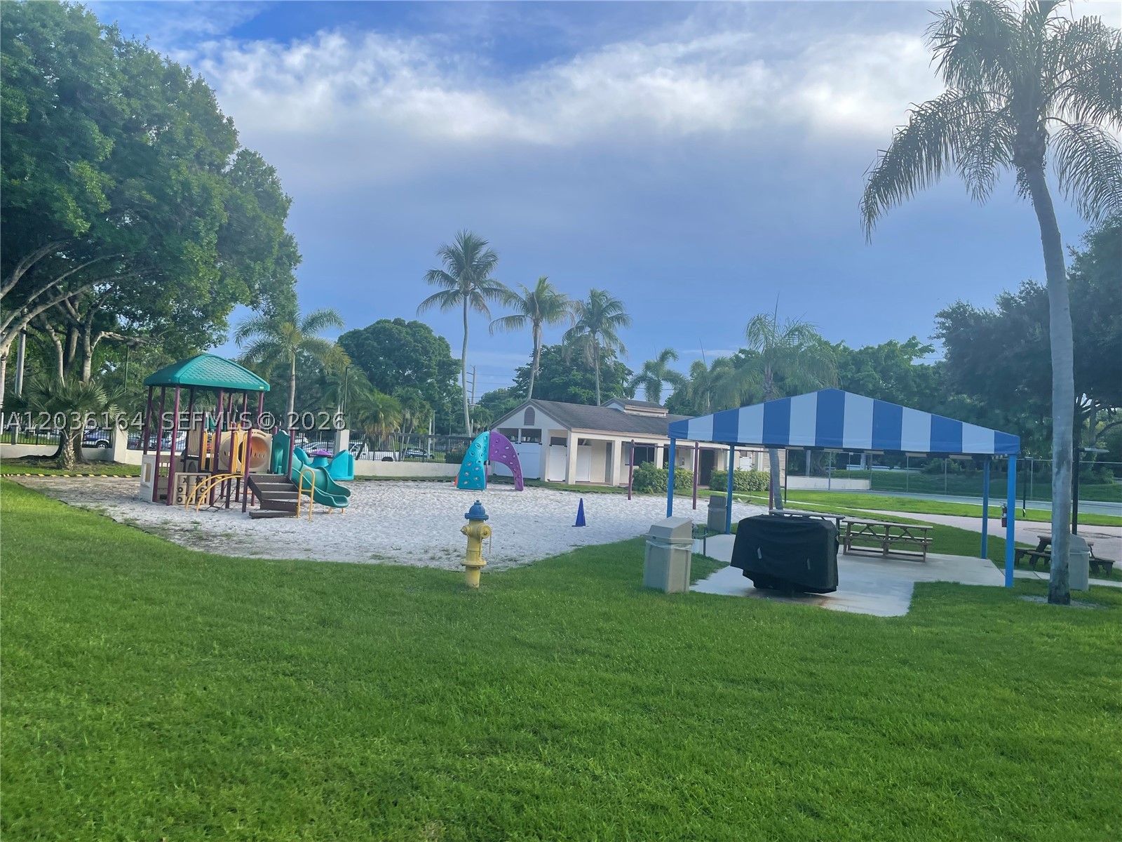 4644 N Carambola Cir N #2725, Coconut Creek FL 33066