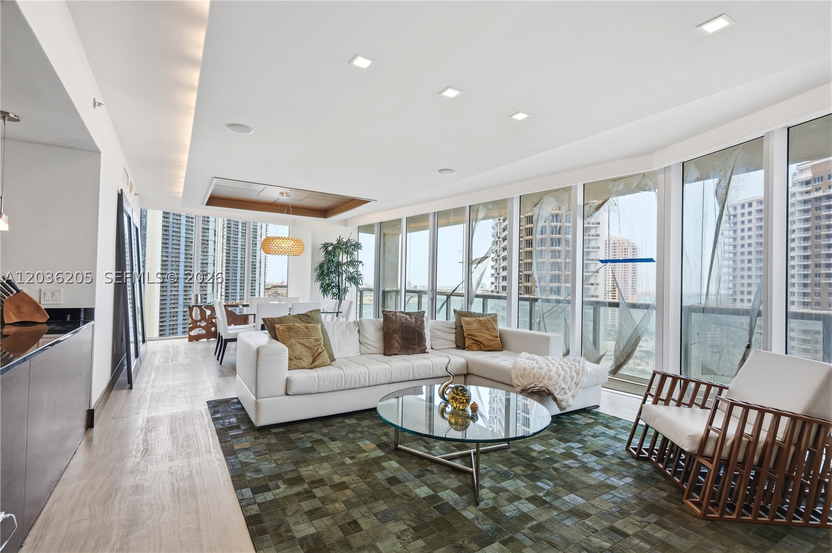 465 Brickell Ave #2101, Miami FL 33131