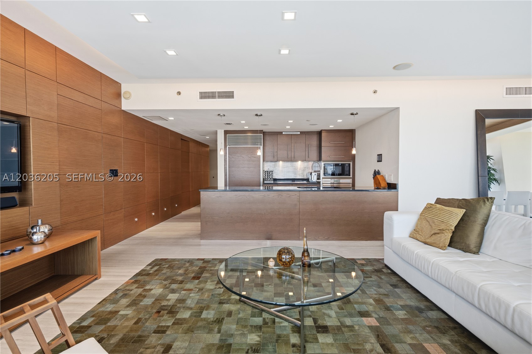 465 Brickell Ave #2101, Miami FL 33131