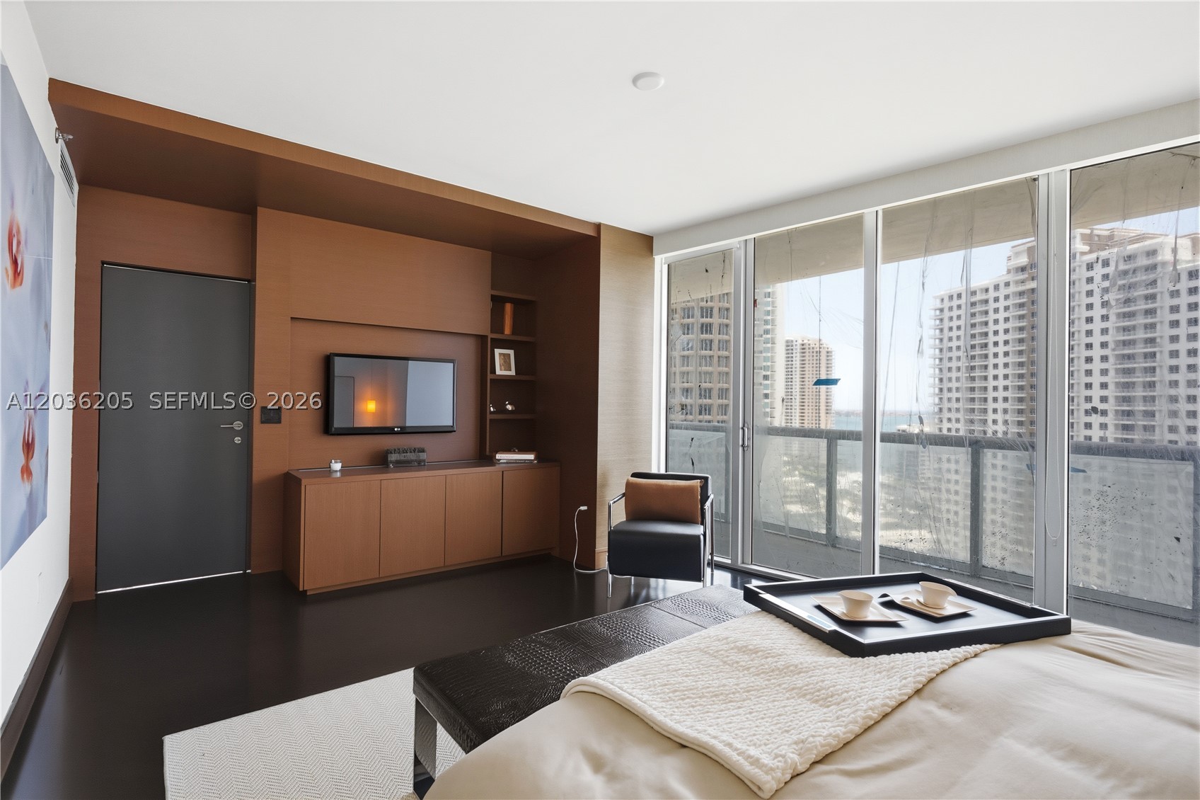 465 Brickell Ave #2101, Miami FL 33131
