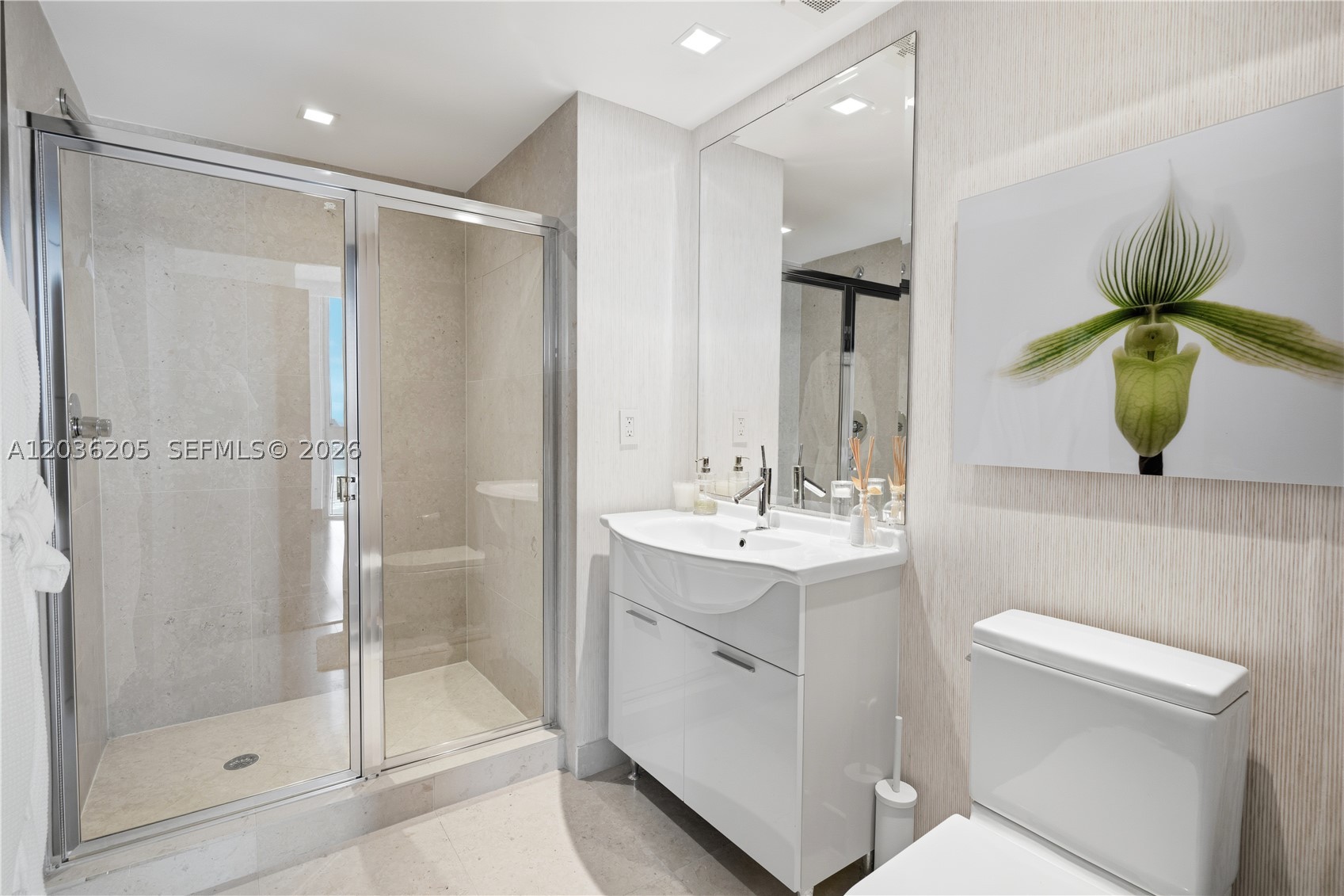 465 Brickell Ave #2101, Miami FL 33131
